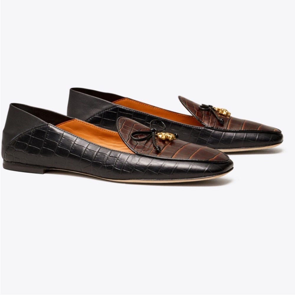 Tory Burch charm loafer in black and brown croc embossed size 9